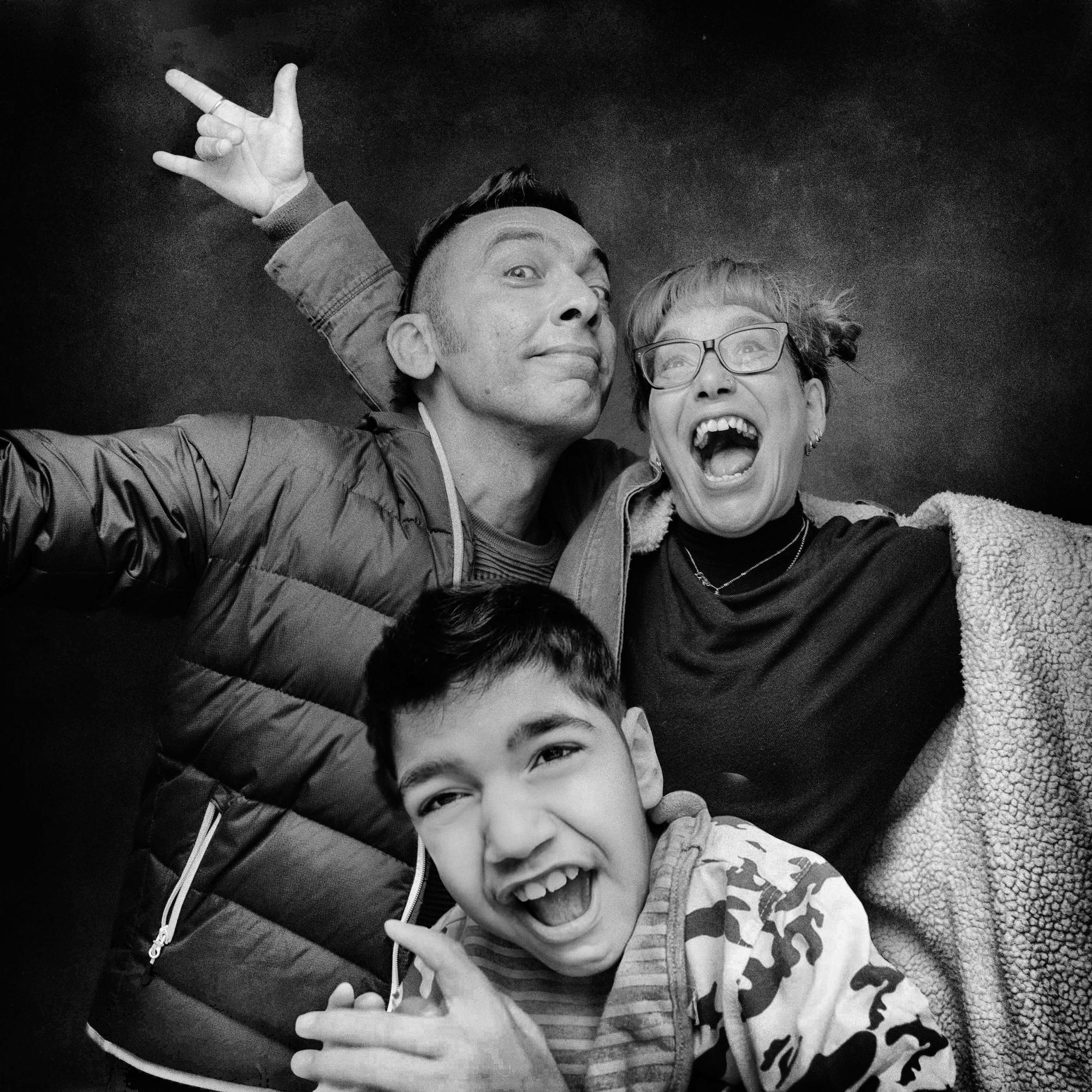 Betty, Claudio e Mirko, ritratto di una famiglia felice