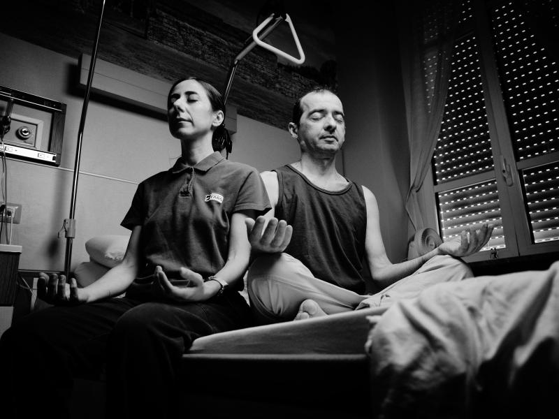 Daniele ha poco tempo e lo sa - meditare con Katia &egrave; un incontro felice